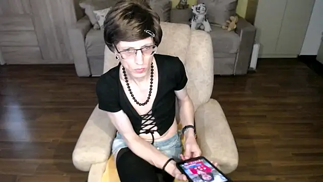 clementine online show from May 2026 02:56:01 PM