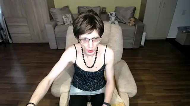 clementine online show from April 2026 08:10:02 AM