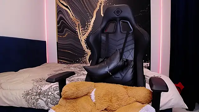 FlirtDeea online show from April 2026 05:52:02 PM