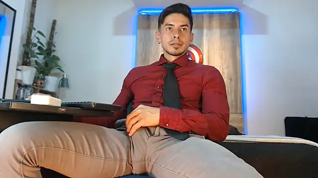 Andrew 4  online show from April 2026 07:20:02 AM