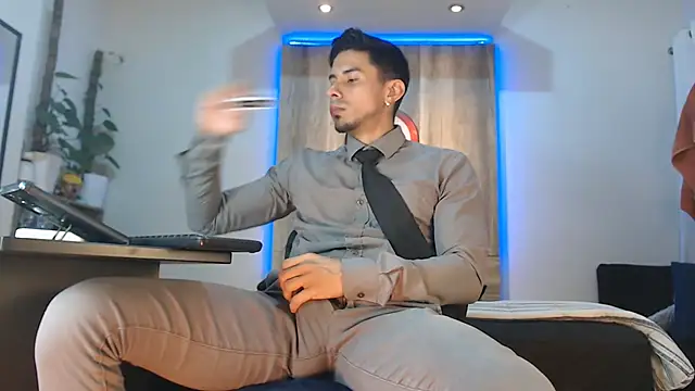 Andrew 4  online show from March 2026 05:00:01 AM