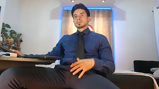 Andrew 4  online show from January 2026 07:15:02 AM