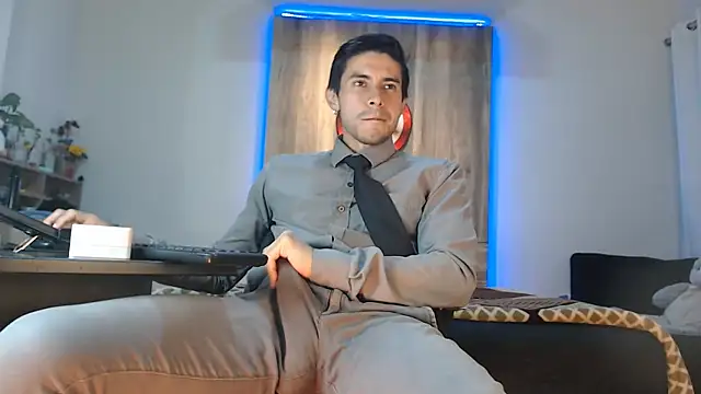 Snapshot of Andrew_4_ chatting on September 2025 02:07:02 AM Andrew 4 online show from September 2025 02:07:02 AM