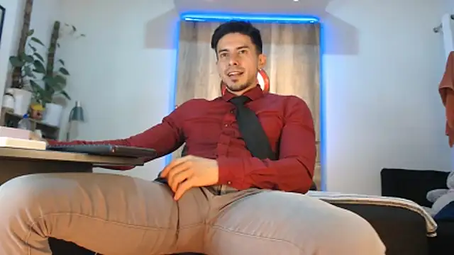 Andrew 4  online show from March 2026 12:56:01 AM