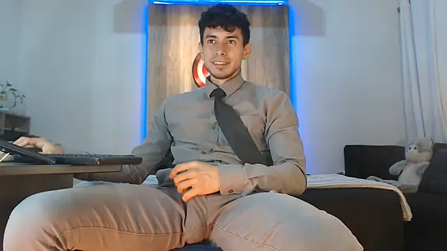 Snapshot of Andrew_4_ chatting on October 2025 01:49:01 AM Andrew 4 online show from October 2025 01:49:01 AM