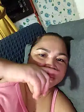 XXLorie 02 online show from March 2026 02:33:01 PM