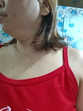 XXLorie 02 online show from January 2026 10:47:01 PM