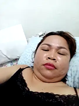 Snapshot of XXLorie_02 chatting on September 2025 12:56:02 AM XXLorie 02 online show from September 2025 12:56:02 AM