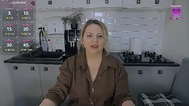 erikaerika online show from February 2026 08:49:01 AM