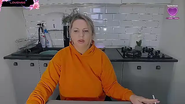 erikaerika online show from January 2026 10:55:01 AM