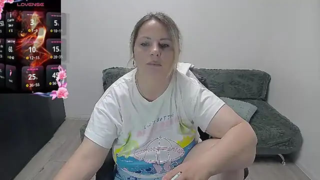 Snapshot of erikaerika chatting on July 2026 07:59:02 AM erikaerika online show from July 2026 07:59:02 AM