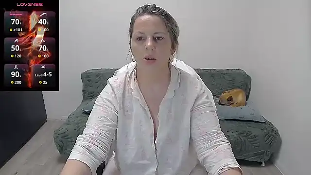 erikaerika online show from May 2026 09:09:02 AM