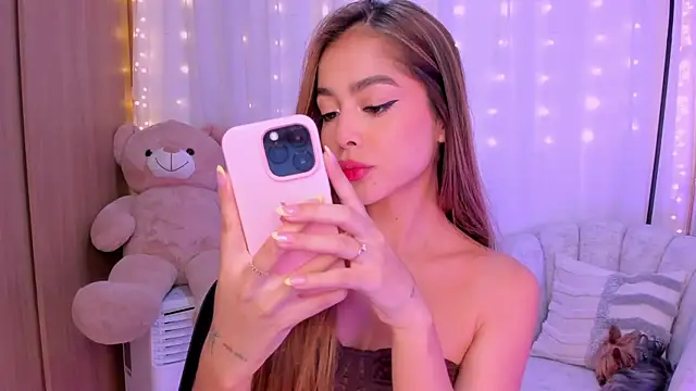 Snapshot of AmyDavis_ chatting on September 2025 12:20:02 AM AmyDavis online show from September 2025 12:20:02 AM