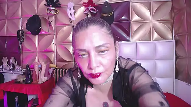 VIKY HOTT online show from October 2025 10:21:01 PM