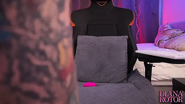 Snapshot of diana_rotor chatting on November 2025 02:22:02 AM diana rotor online show from November 2025 02:22:02 AM