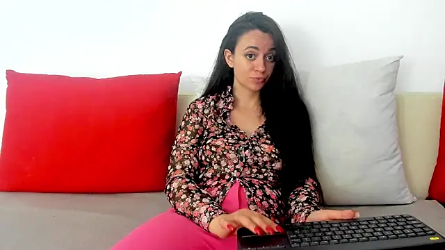 Snapshot of cute_angel95 chatting on May 2026 04:04:02 PM cute angel95 online show from May 2026 04:04:02 PM