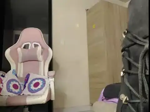 vittoriaromano online show from November 2025 03:06:01 AM