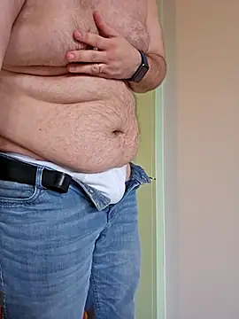 Snapshot of Andrew1900529 chatting on February 2025 08:58:01 AM Andrew1900529 online show from February 2025 08:58:01 AM