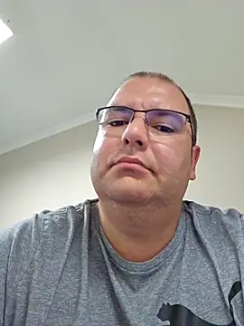 Snapshot of Andrew1900529 chatting on September 2025 10:29:02 AM Andrew1900529 online show from September 2025 10:29:02 AM