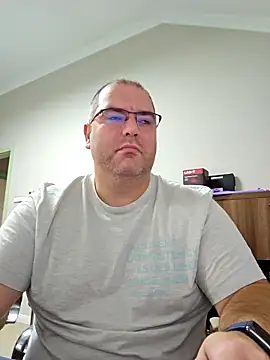 Snapshot of Andrew1900529 chatting on October 2025 06:22:01 AM Andrew1900529 online show from October 2025 06:22:01 AM