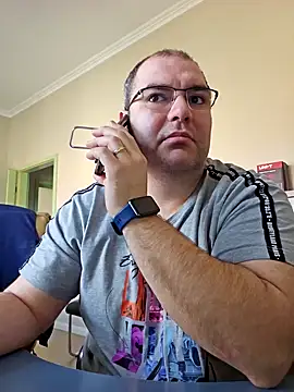 Snapshot of Andrew1900529 chatting on February 2025 10:50:02 AM Andrew1900529 online show from February 2025 10:50:02 AM
