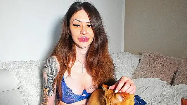 BrianaDiamondXXX online show from June 2026 11:04:01 AM