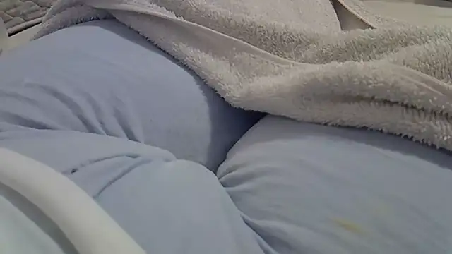 perescam online show from March 2026 07:15:01 PM