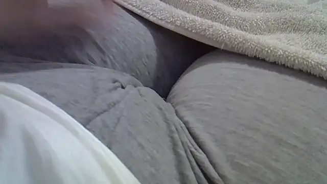 perescam online show from March 2026 02:04:02 AM