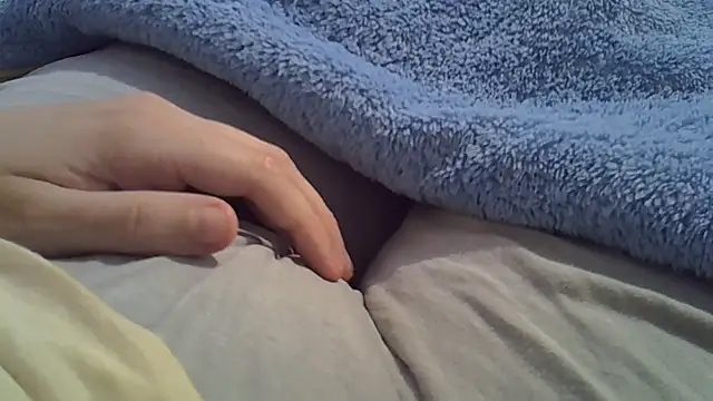 perescam online show from November 2025 09:08:01 PM