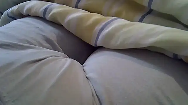 perescam online show from November 2025 04:00:01 PM