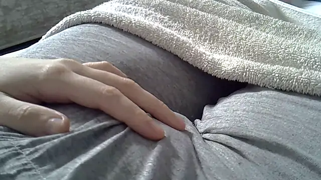 perescam online show from February 2026 03:30:01 PM