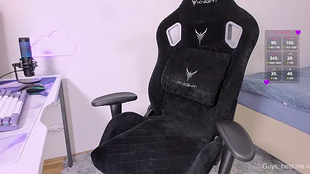 SkyqueenI online show from November 2025 09:01:01 AM