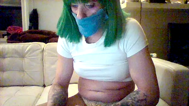 SassyAmanda87 online show from November 2025 12:00:01 AM