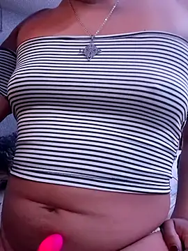 LUNAdeMARTE online show from March 2026 12:01:02 AM