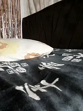 LUNAdeMARTE online show from November 2025 11:59:02 PM