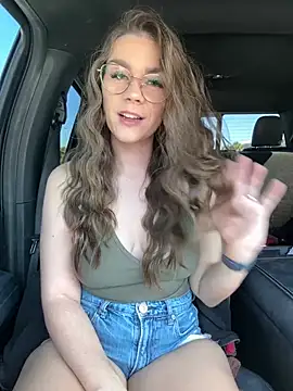 MaggyMayI online show from February 2026 06:49:01 PM