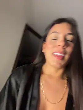 kamivolkano online show from November 2025 12:14:01 AM