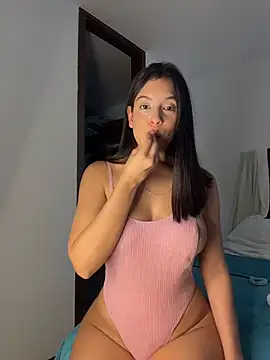 kamivolkano online show from November 2025 05:06:01 PM