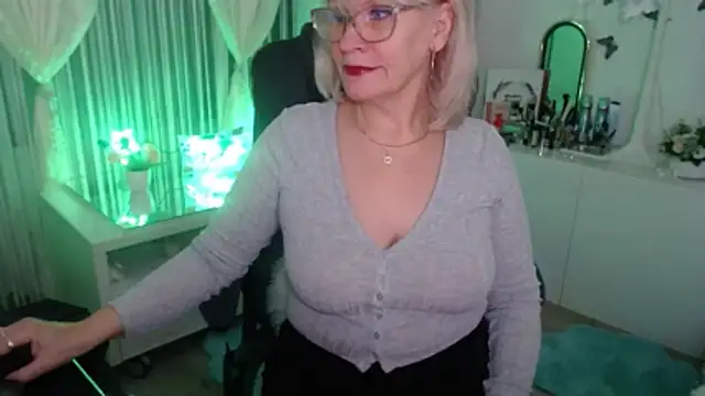 Ghertrude52 online show from January 2026 04:08:01 AM