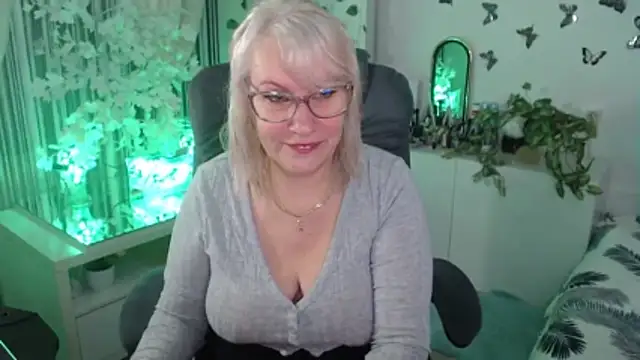 Ghertrude52 online show from February 2026 05:16:02 AM