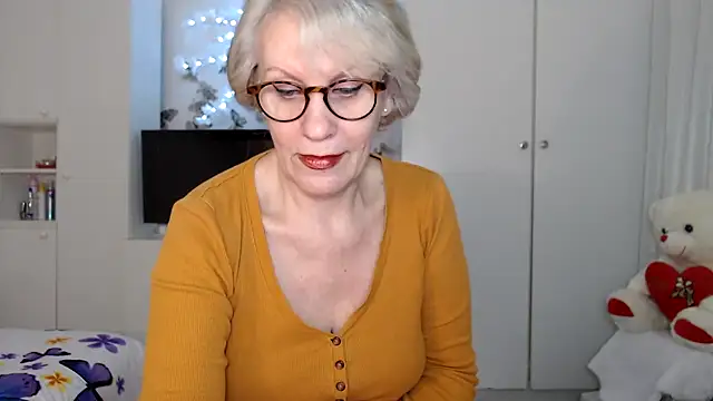 Ghertrude52 online show from March 2025 04:13:01 AM
