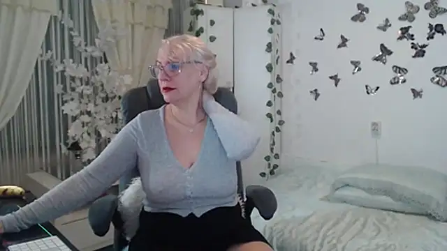 Ghertrude52 online show from February 2026 05:07:02 AM