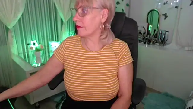 Ghertrude52 online show from January 2026 04:08:02 AM