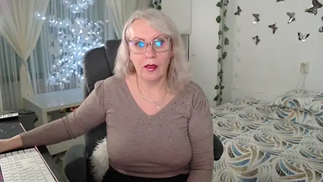 Ghertrude52 online show from March 2026 05:29:02 AM