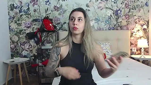 RoseDiamond06 online show from July 2026 03:09:02 PM
