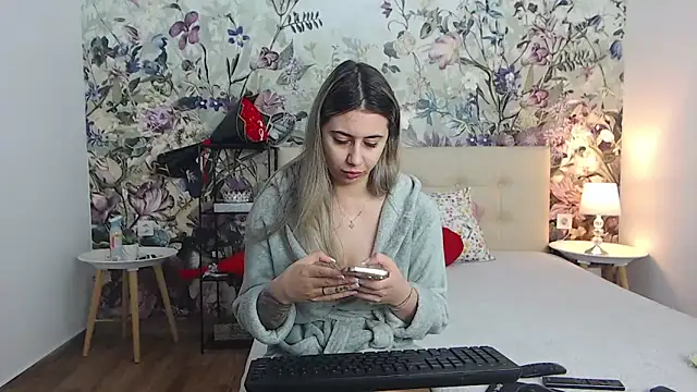 Snapshot of RoseDiamond06 chatting on May 2026 03:06:02 PM RoseDiamond06 online show from May 2026 03:06:02 PM