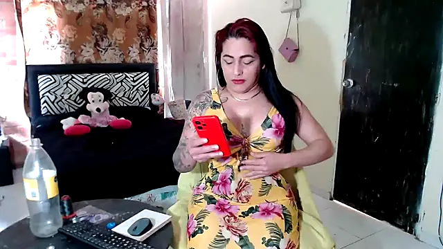 Sashaferrari2000 online show from March 2025 08:00:02 PM
