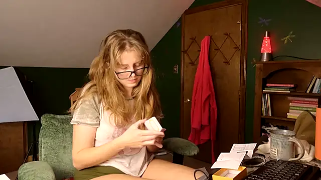 naturestwisted online show from November 2025 04:02:02 PM