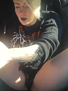 PinkTheHawk online show from November 2025 04:19:02 AM