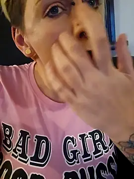 PinkTheHawk online show from February 2026 06:57:02 AM